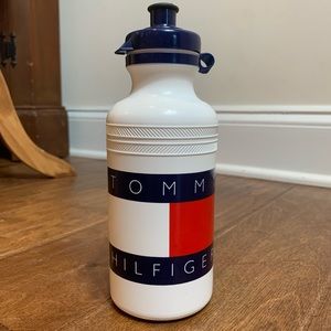 Tommy Hilfiger Specialized water bottle cycling